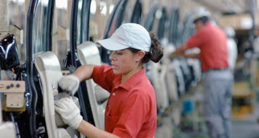 Productividad laboral cae de nuevo en México